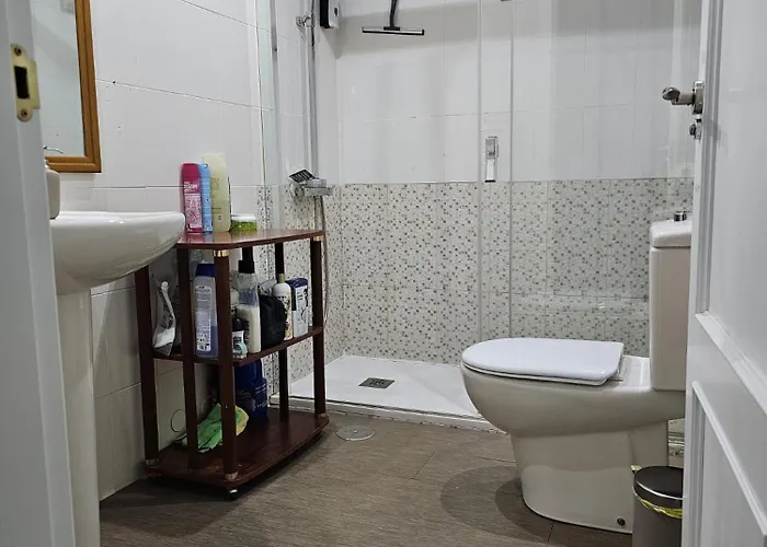 Solo Or Couples , Solo O Parejas Pansiyon Sevilla